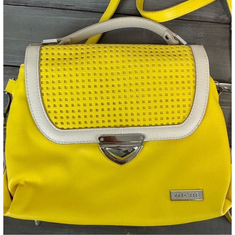 Miche Cori Hip Yellow‎ Pineapple Crossbody bag. - Picture 4 of 5